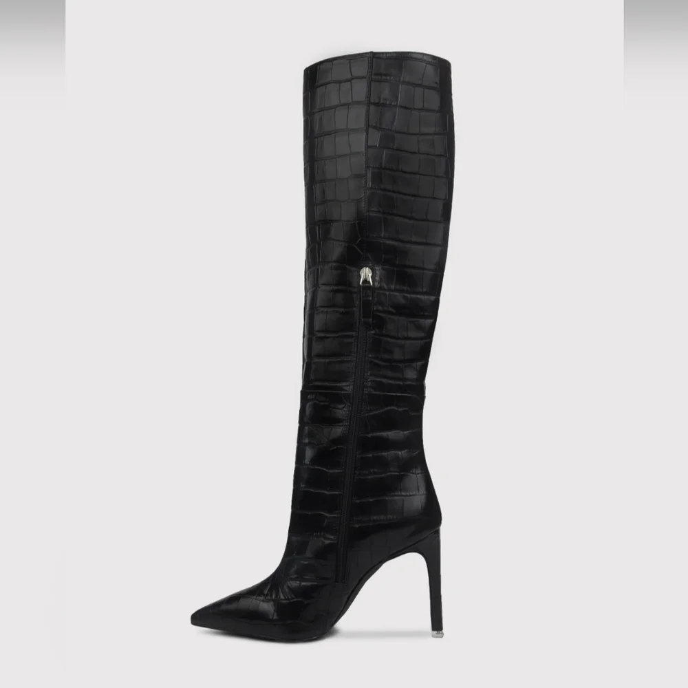 NWOT Black Suede Studio Taylor Boots - Picture 3 of 16